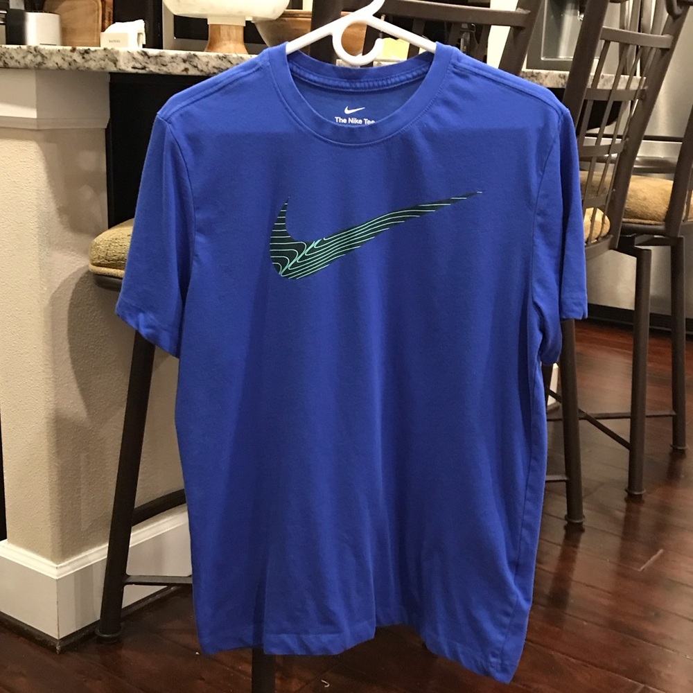 Nike Blue and Green Men's Short Sleeve Tee